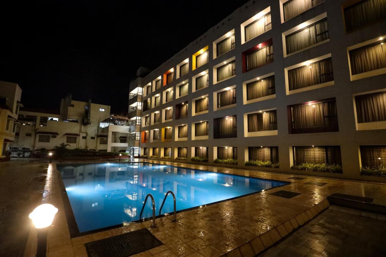 Hotel Atithi, Aurangabad מראה חיצוני תמונה