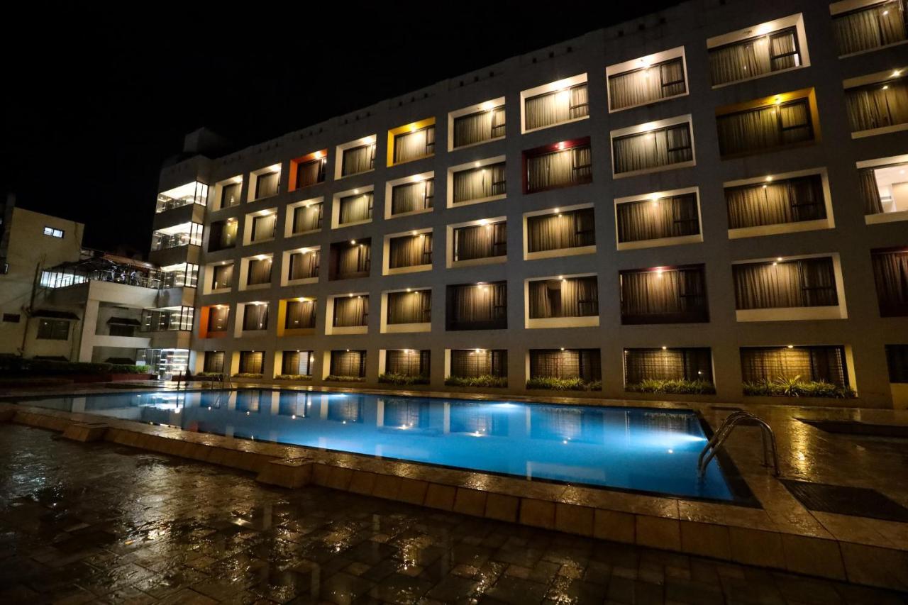 Hotel Atithi, Aurangabad מראה חיצוני תמונה