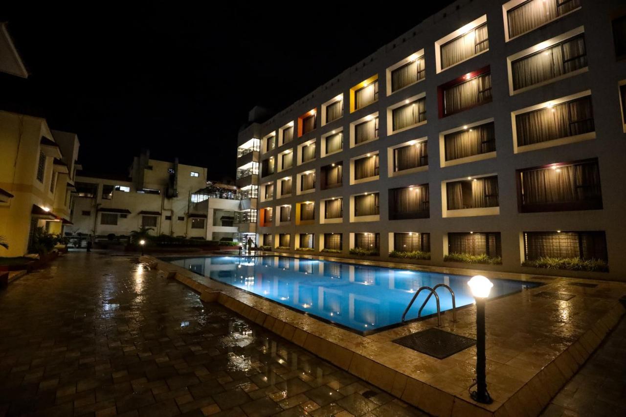 Hotel Atithi, Aurangabad מראה חיצוני תמונה