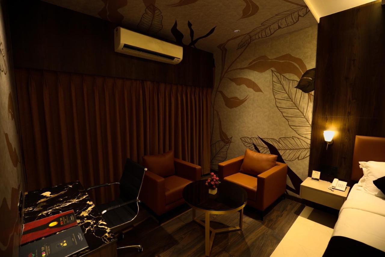 Hotel Atithi, Aurangabad מראה חיצוני תמונה