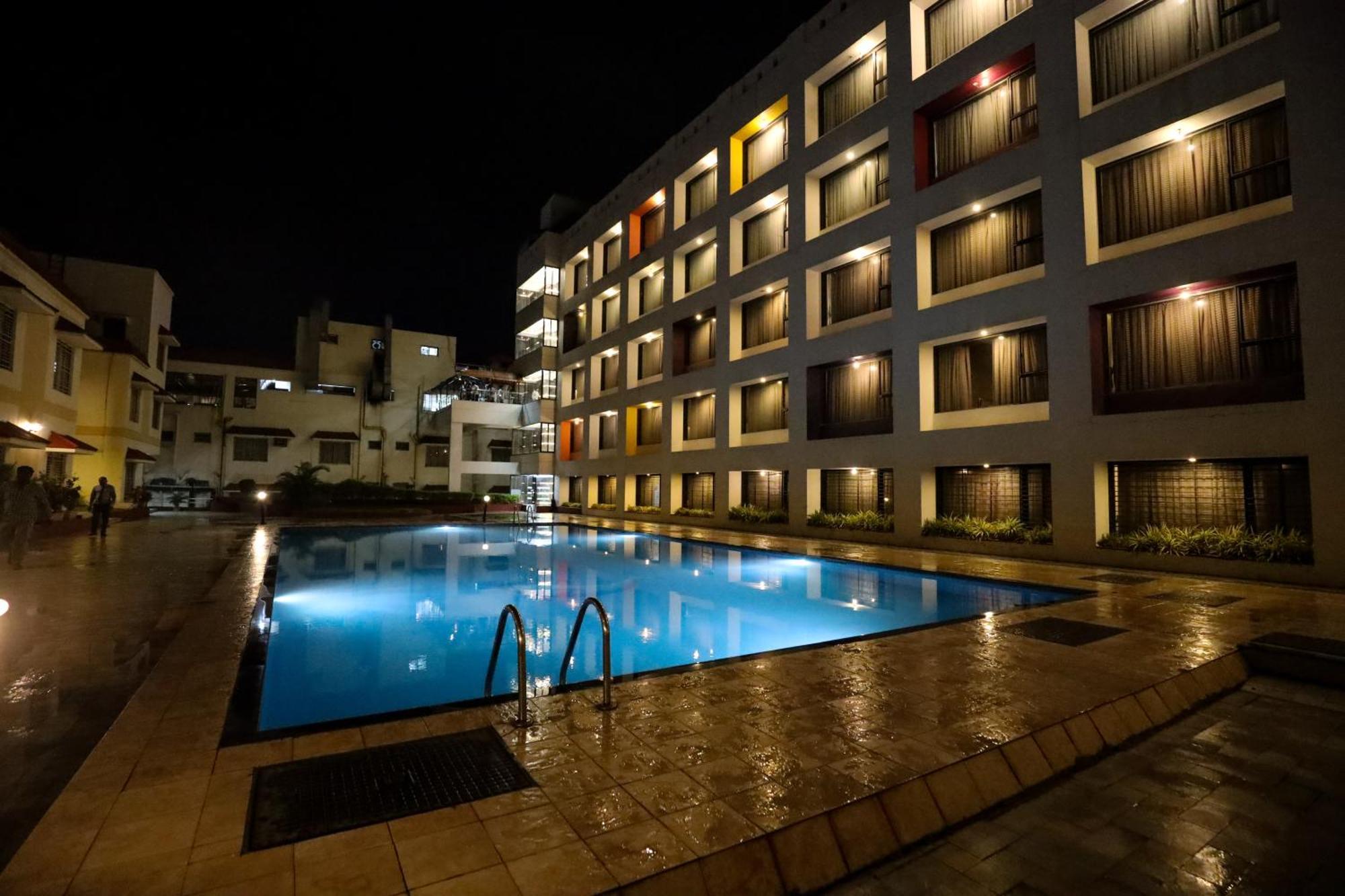 Hotel Atithi, Aurangabad מראה חיצוני תמונה