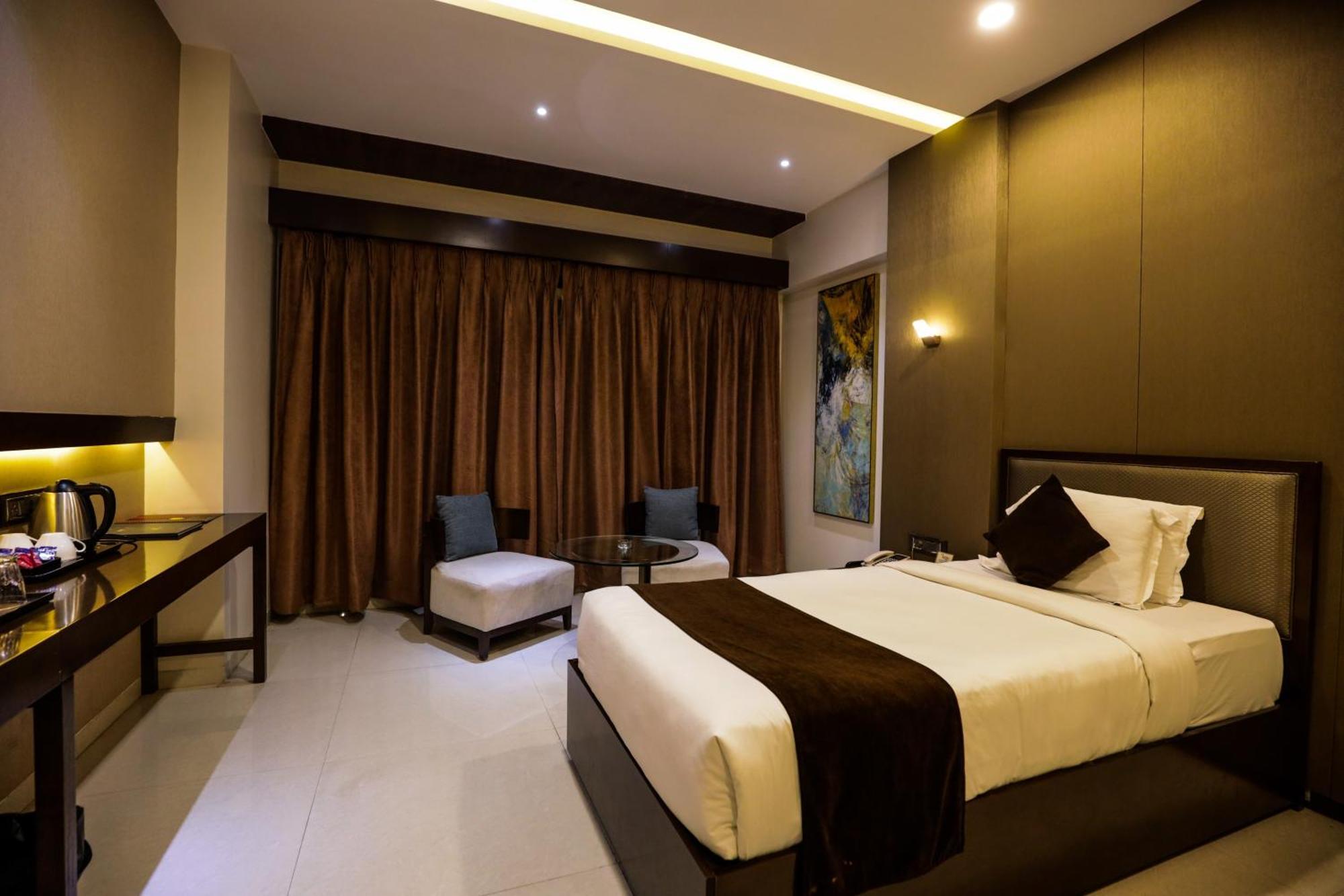 Hotel Atithi, Aurangabad מראה חיצוני תמונה