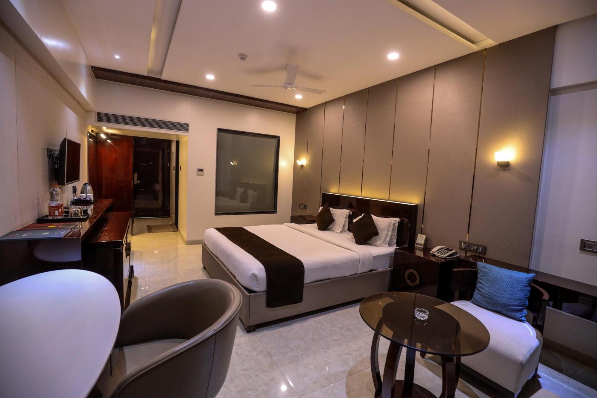 Hotel Atithi, Aurangabad מראה חיצוני תמונה