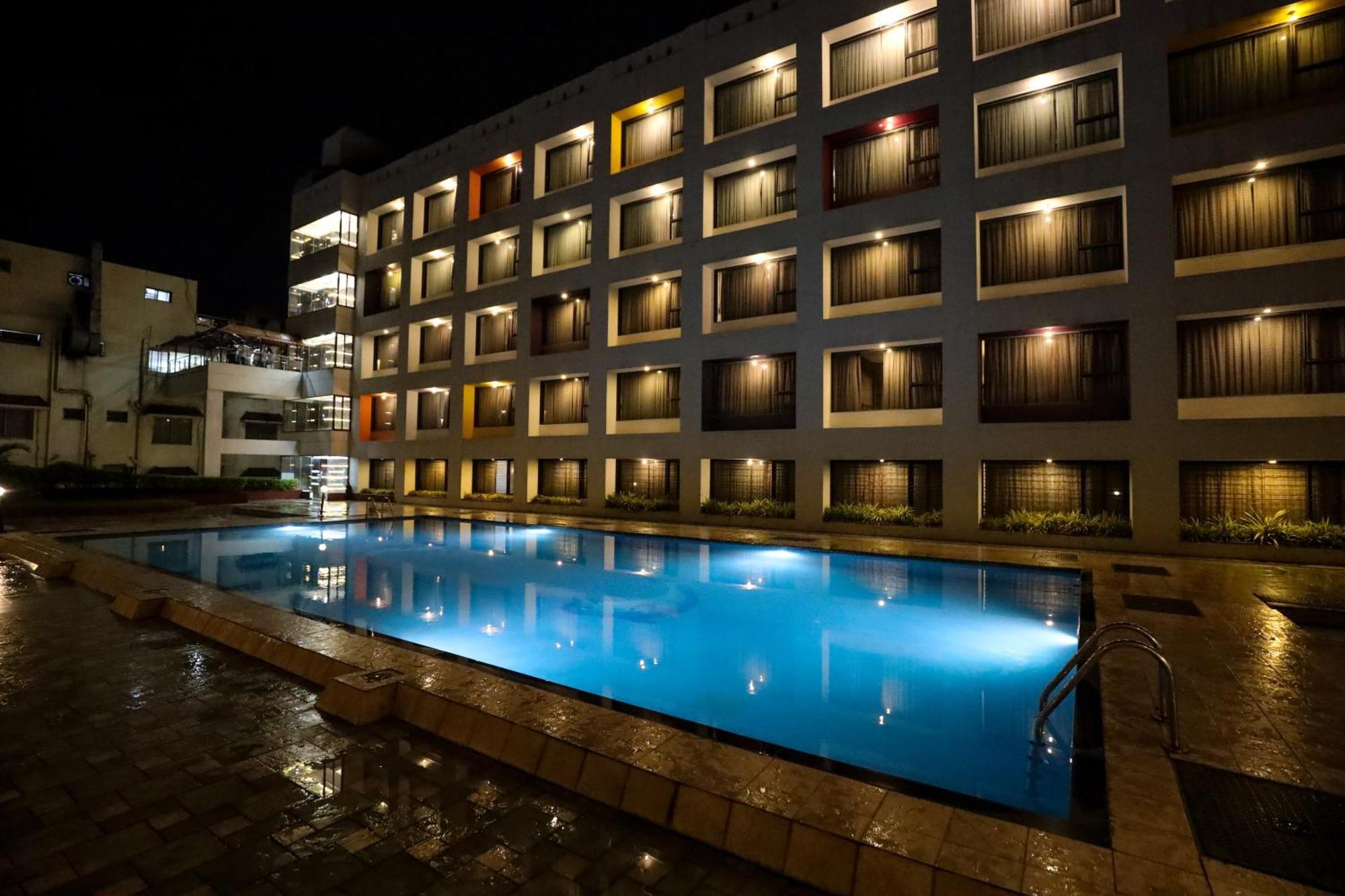 Hotel Atithi, Aurangabad מראה חיצוני תמונה