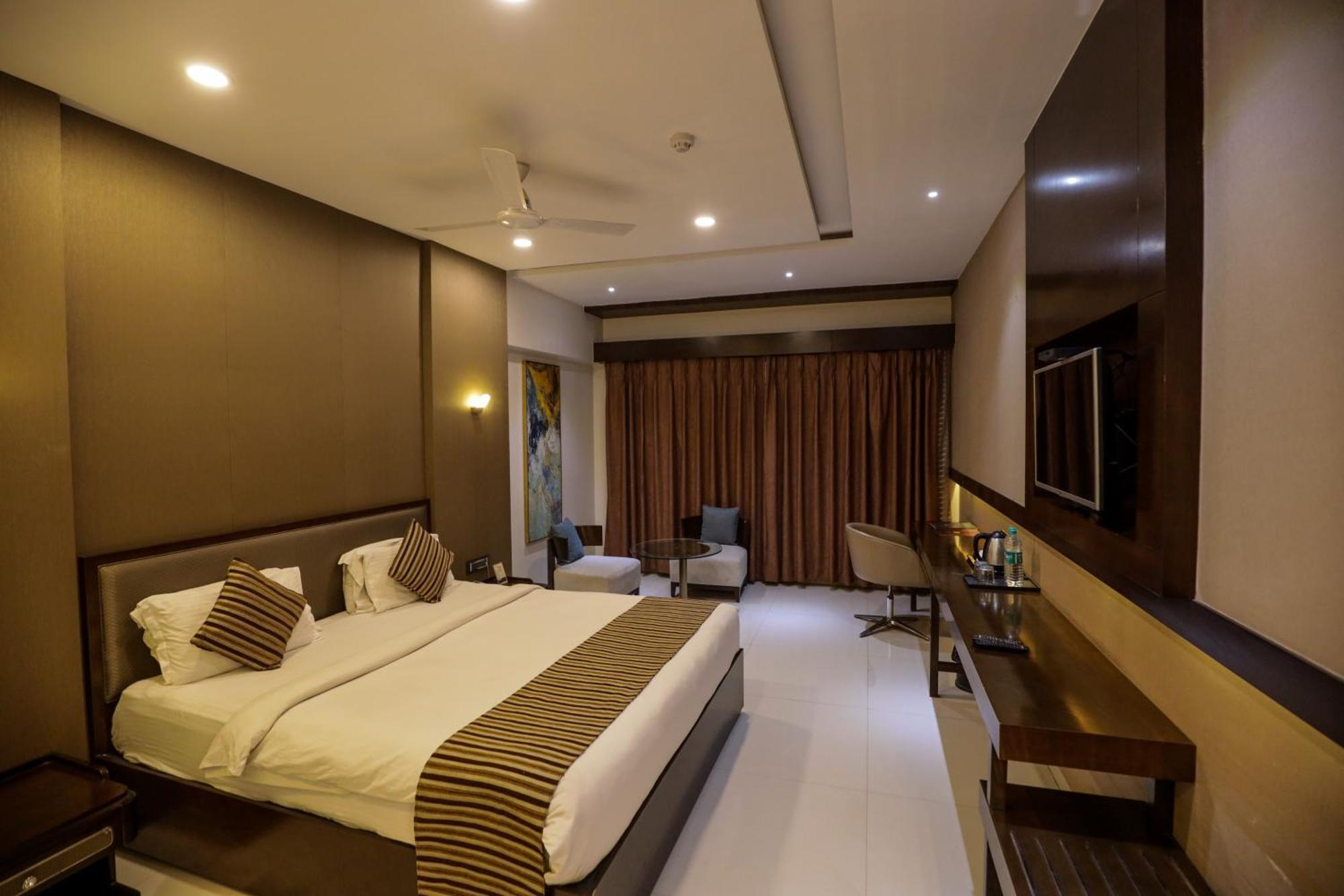 Hotel Atithi, Aurangabad מראה חיצוני תמונה
