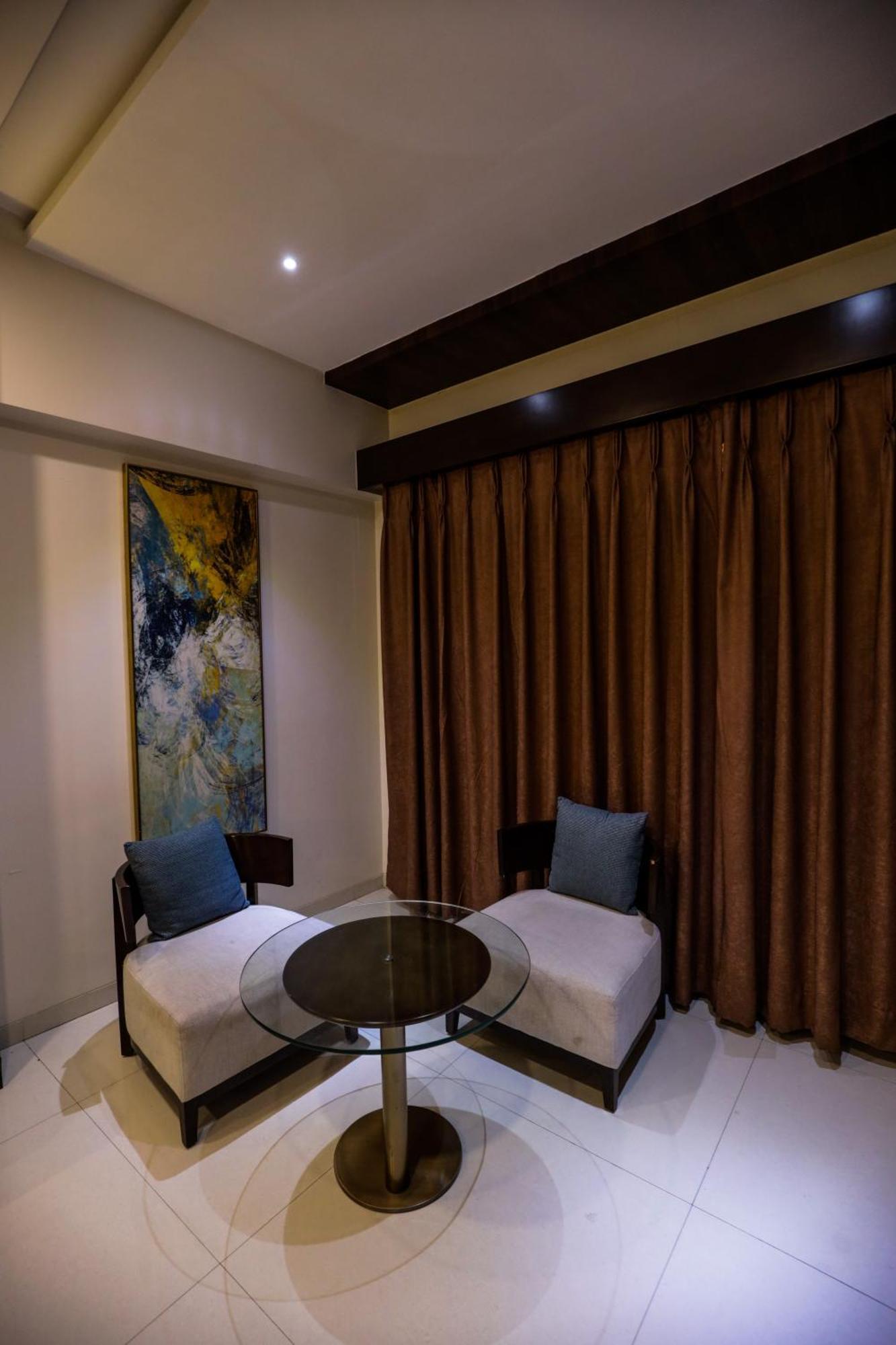 Hotel Atithi, Aurangabad מראה חיצוני תמונה