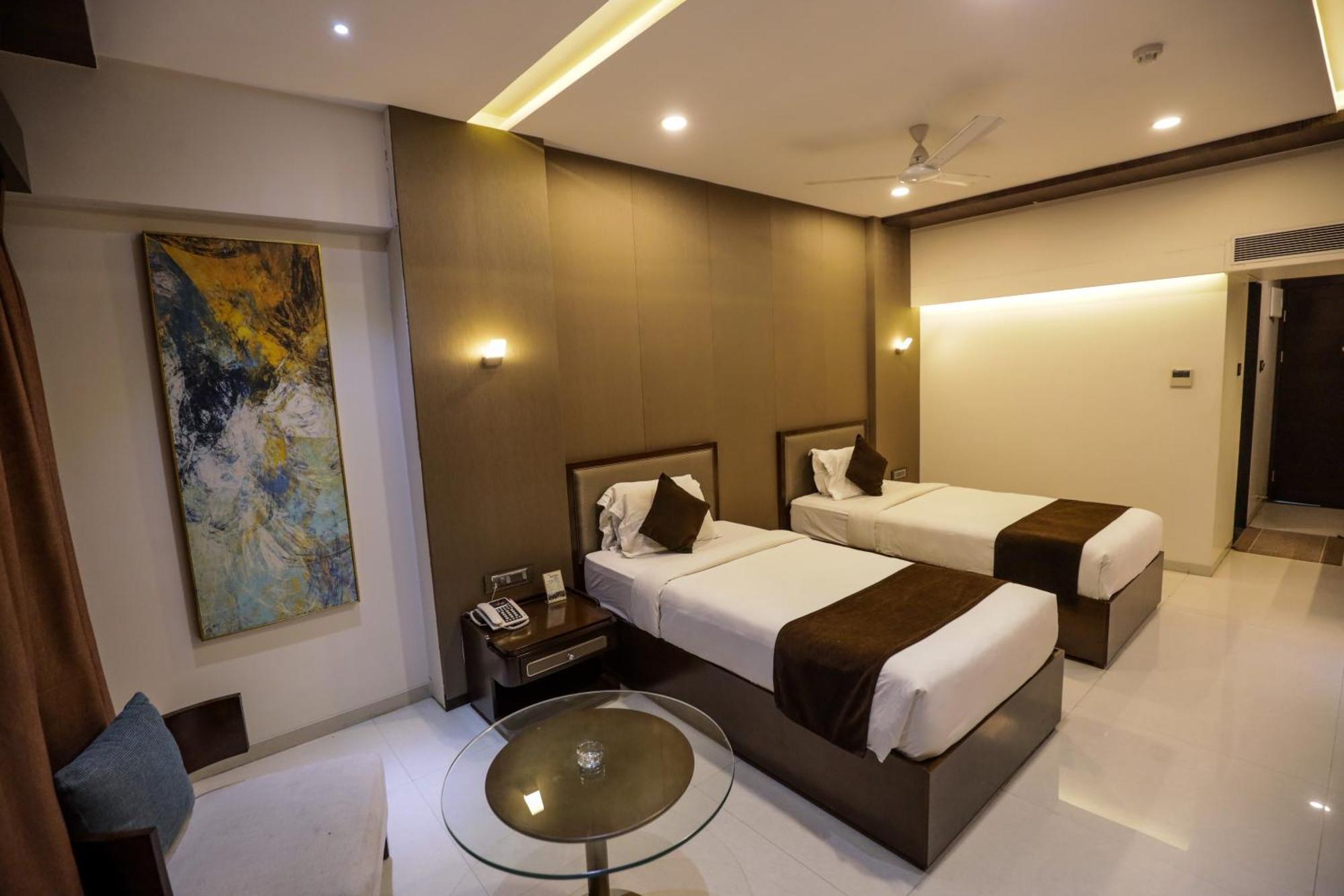 Hotel Atithi, Aurangabad מראה חיצוני תמונה